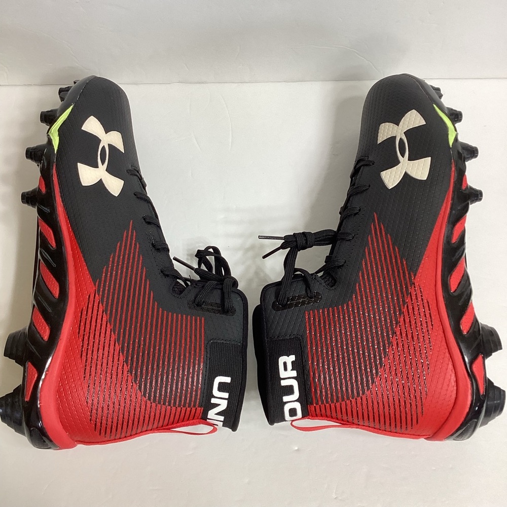 Under Armour Spine 4D Football Cleats Size 13.5 3000284-002